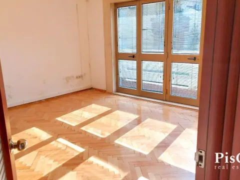 Izdavanje, kuća, 250m², Preko Morače, Podgorica - image 5