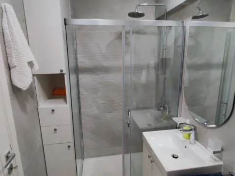 Rent, one bedroom apartment, 47m², Central Point, Podgorica - image 12