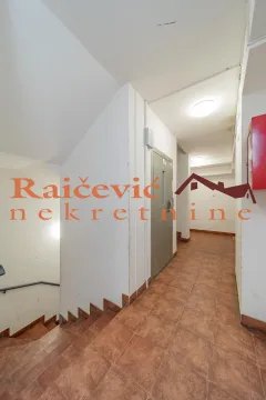 Rent, one bedroom apartment, 30m², Petlovo Brdo, Beograd - image 9
