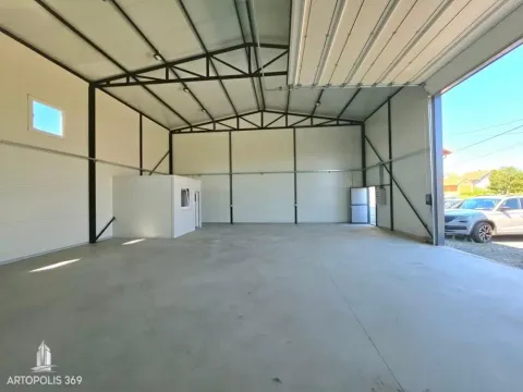 Rent, office space, 205m², Batajnica, Beograd - image 10