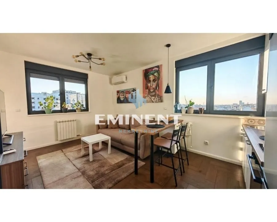 Izdavanje, jednosoban stan, 40m², Vračar Sve Podlokacije, Beograd