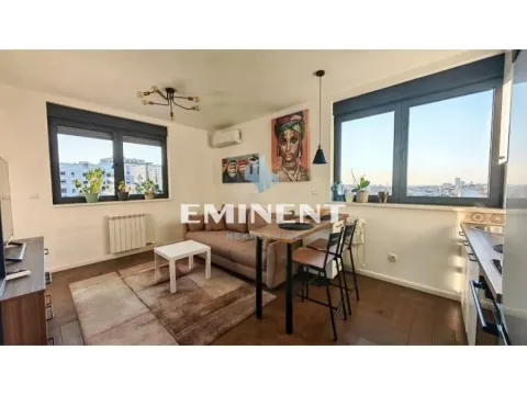 Izdavanje, jednosoban stan, 40m², Vračar Sve Podlokacije, Beograd