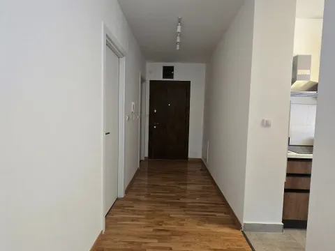 Izdavanje, četvorosoban stan, 79m², Banjica, Voždovac Sve Podlokacije - image 5