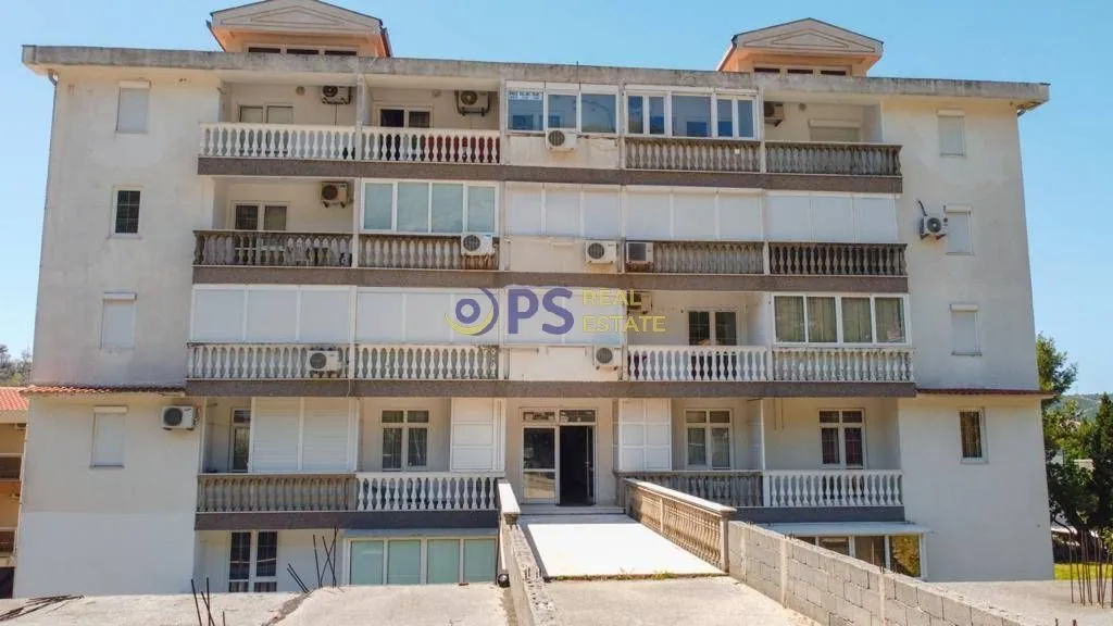 Rent, apartment, 27m², Sutomore, Bar
