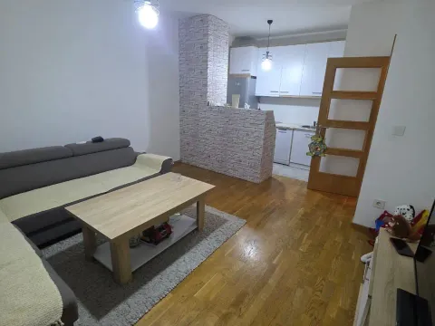 Prodaja, jednosoban stan, 46m², Stari Aerodrom, Podgorica - image 6