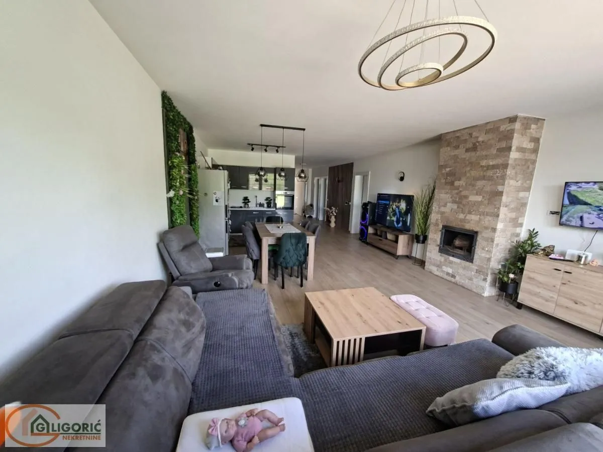 Sale, house, 333m², Misa, Pančevo