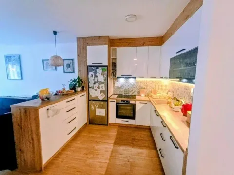 Prodaja, trosoban stan, 78m², Pančevo, Srbija - image 7