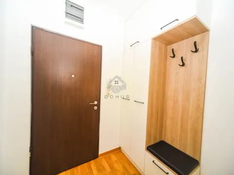 Rent, one bedroom apartment, 45m², City Kej, Podgorica - image 8