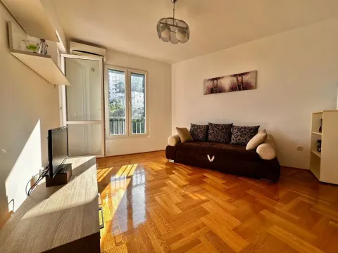 Sale, two bedroom apartment, 59m², Bečići, Budva - image 7
