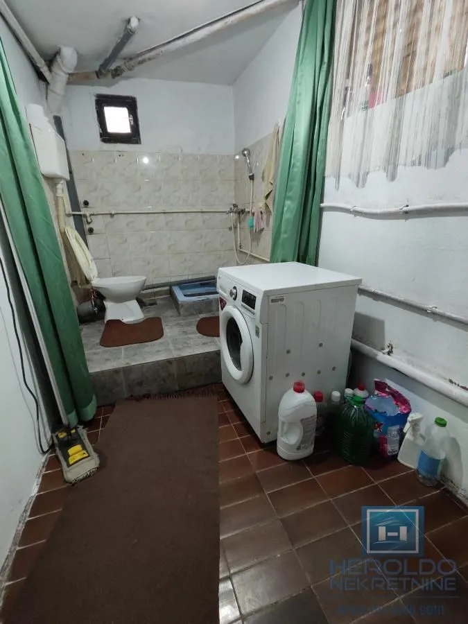 Prodaja, kuća, 192m², Đurđevo brdo, Jagodina