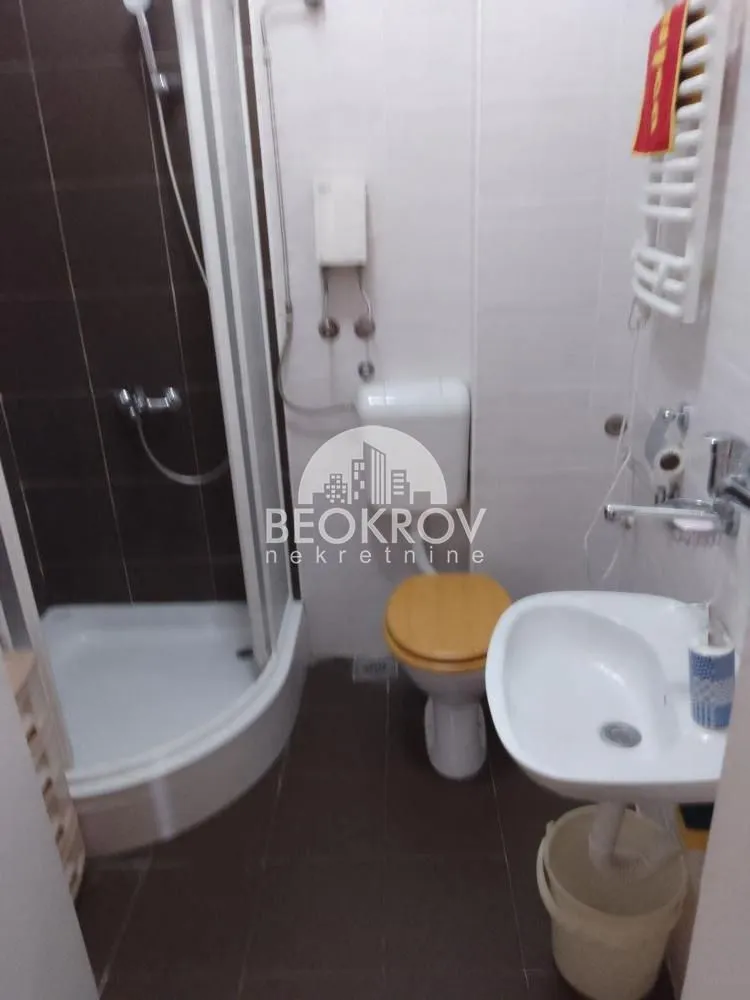 Izdavanje, trosoban stan, 82m², Vukov Spomenik, Zvezdara Sve Podlokacije