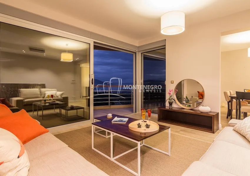 Prodaja, dvosoban stan, 119m², Kavač, Kotor