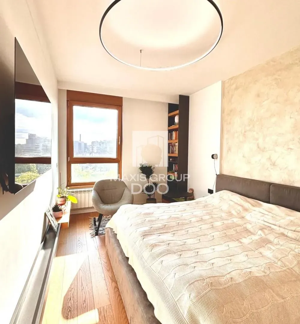 Prodaja, trosoban stan, 86m², Savski Venac, Beograd