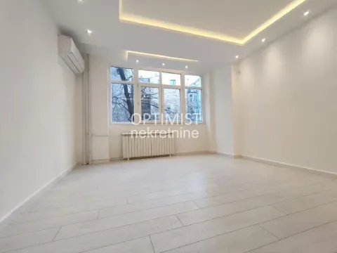 Sale, two bedroom apartment, 55m², Stari Grad, Beograd - image 2