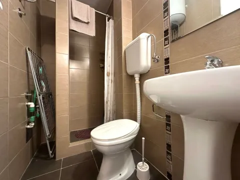 Izdavanje, jednosoban stan, 40m², Podkošljun, Budva - image 13