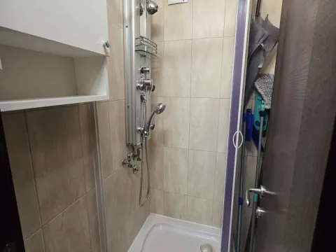 Sale, two bedroom apartment, 74m², Centar, Budva - image 18