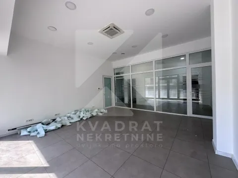 Rent, office space, 362m², Ljubović, Podgorica - image 6