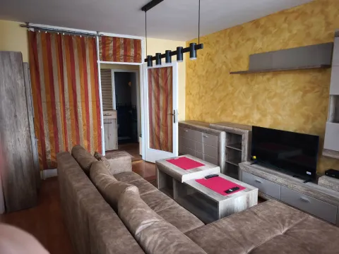 Rent, three bedroom apartment, 70m², Medijana, Niš - image 2