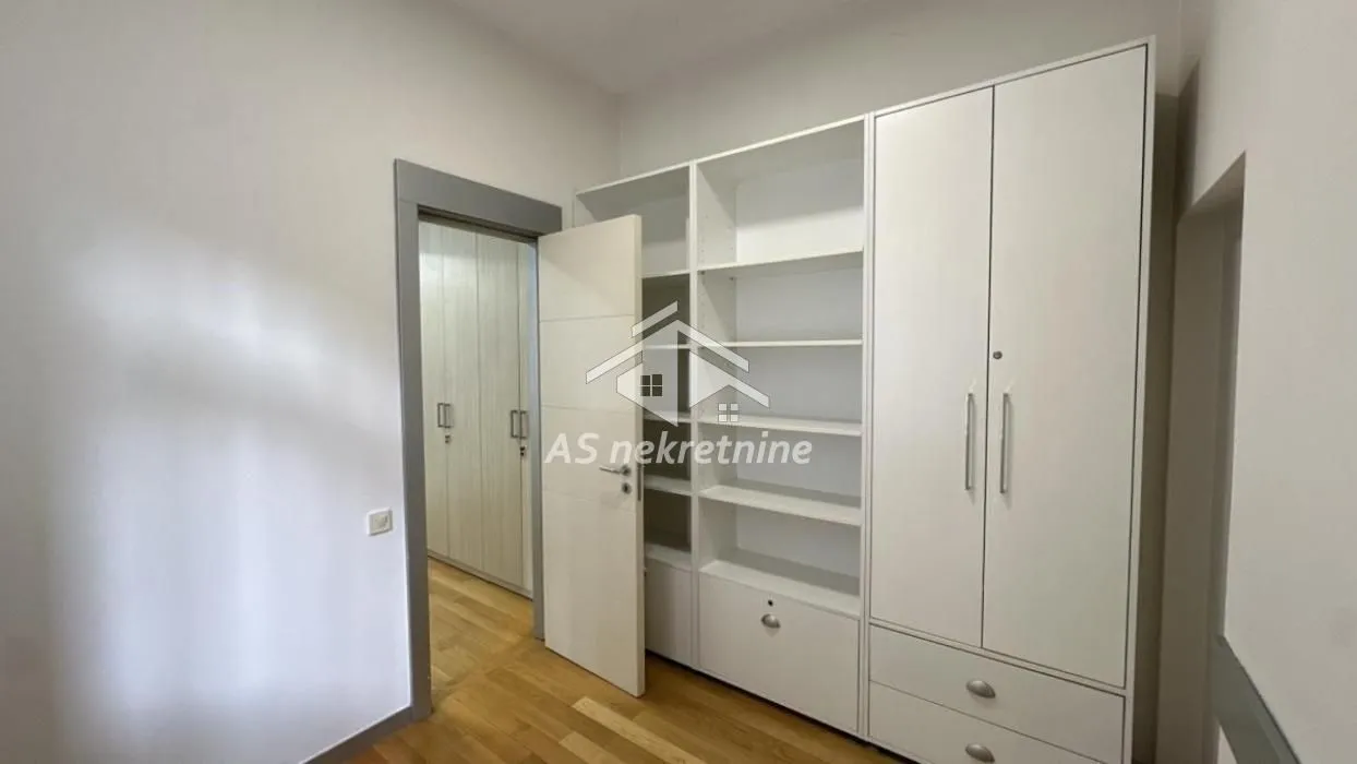 Rent, apartment, 223m², Kalenić Pijaca, Vračar Sve Podlokacije