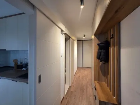 Prodaja, dvosoban stan, 77m², Blok 5, Podgorica - image 2