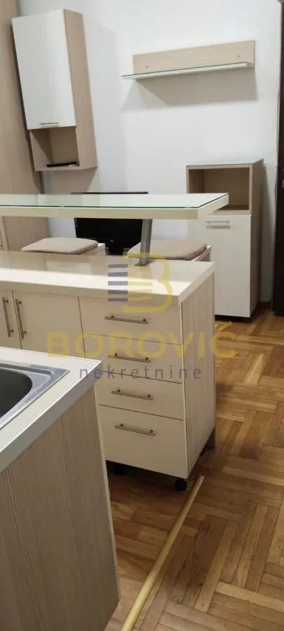 Sale, studio apartment, 22m², Đeram Pijaca, Beograd
