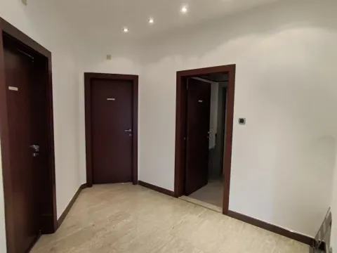 Rent, office space, 300m², Bezanijska Kosa 1, Bežanijska Kosa Sve Podlokacije - image 15