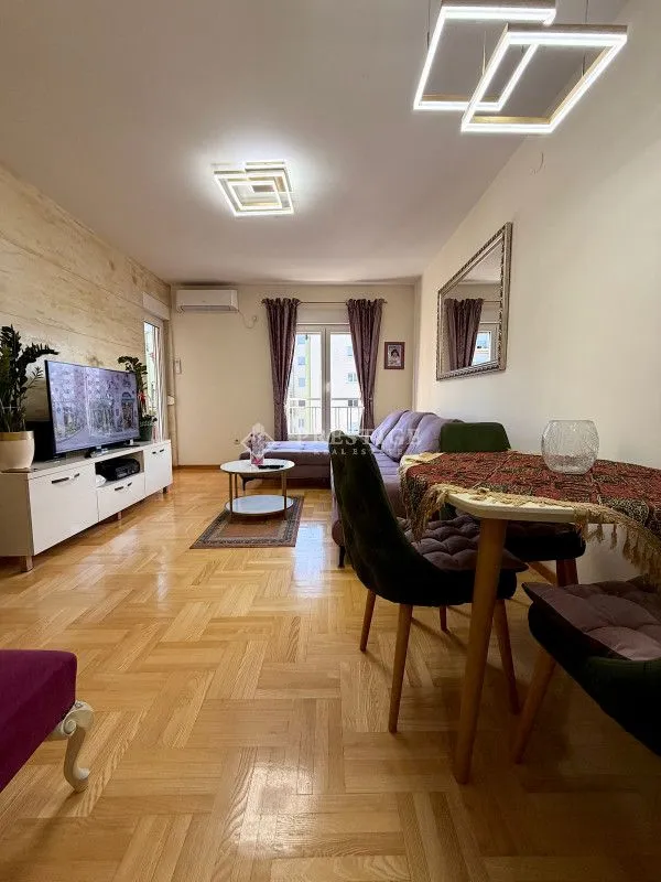 Rent, one bedroom apartment, 56m², Pobrežje, Podgorica