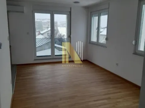 Poslovni prostor in Telep