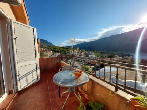 Prodaja, dvosoban stan, 62m², Dobrota, Kotor - image 19