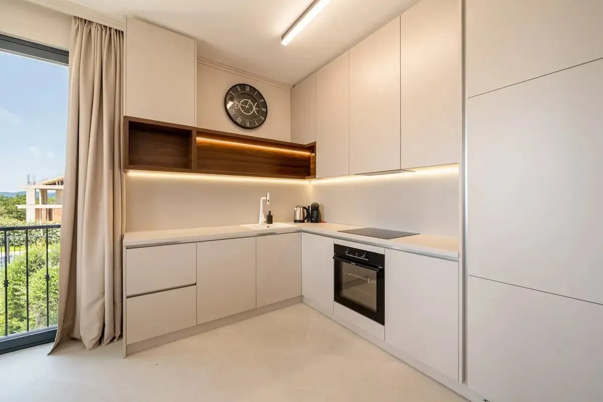 Daily-rent, house, 223m², Reževići, Budva