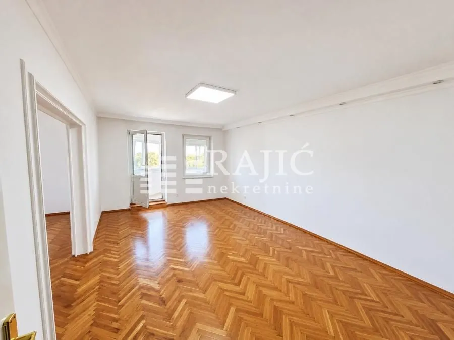 Izdavanje, dvosoban stan, 65m², Novi Beograd Sve Podlokacije, Beograd