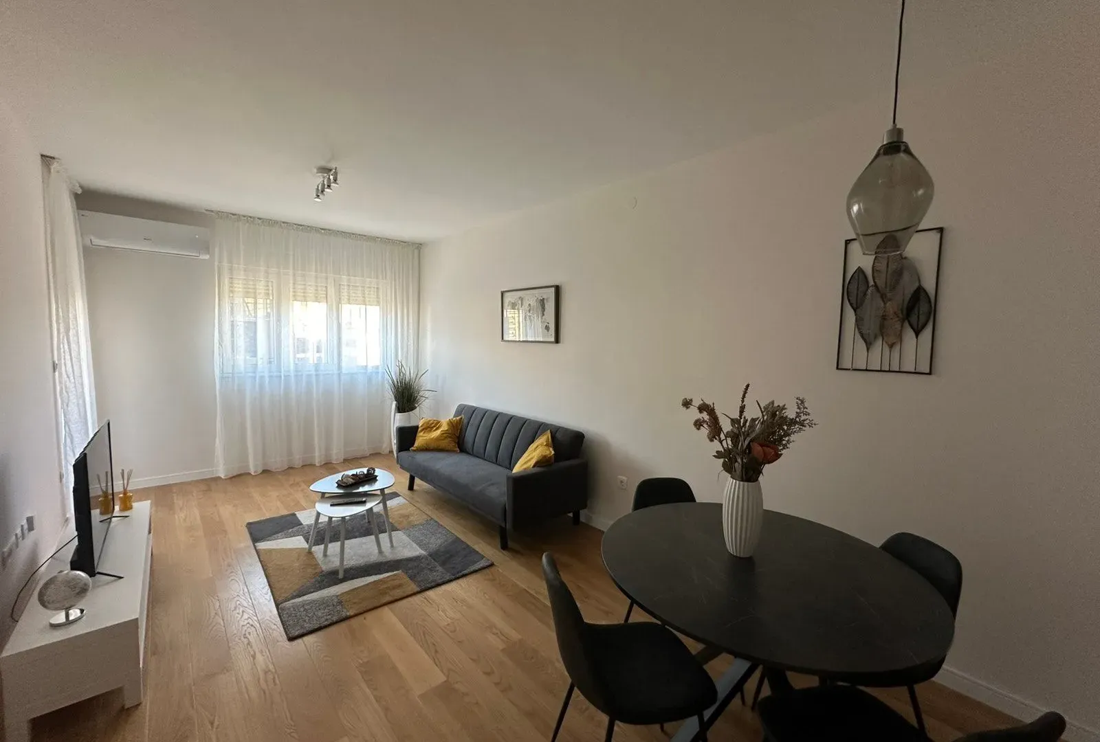 Rent, one bedroom apartment, 48m², Central Point, Podgorica