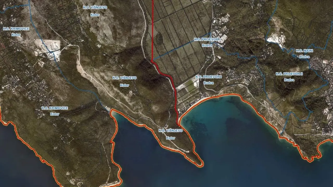 Prodaja, plac, 614m², Kotor, Crna Gora