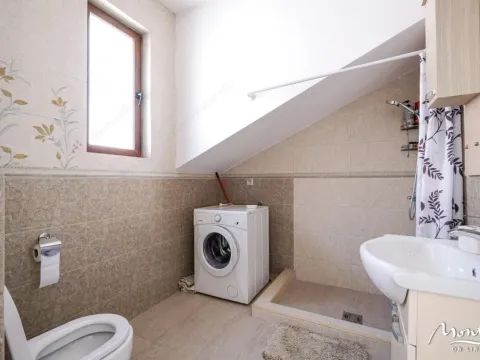 Prodaja, kuća, 316m², Tivat, Crna Gora - image 23