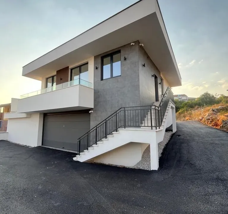 Sale, house, 200m², Krimovica, Kotor