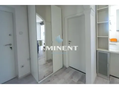 Izdavanje, dvosoban stan, 40m², Vračar Sve Podlokacije, Beograd - image 7