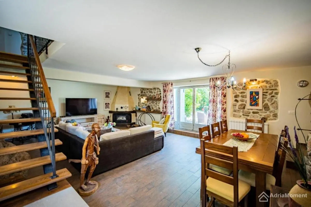 Prodaja, kuća, 150m², Milovići, Tivat