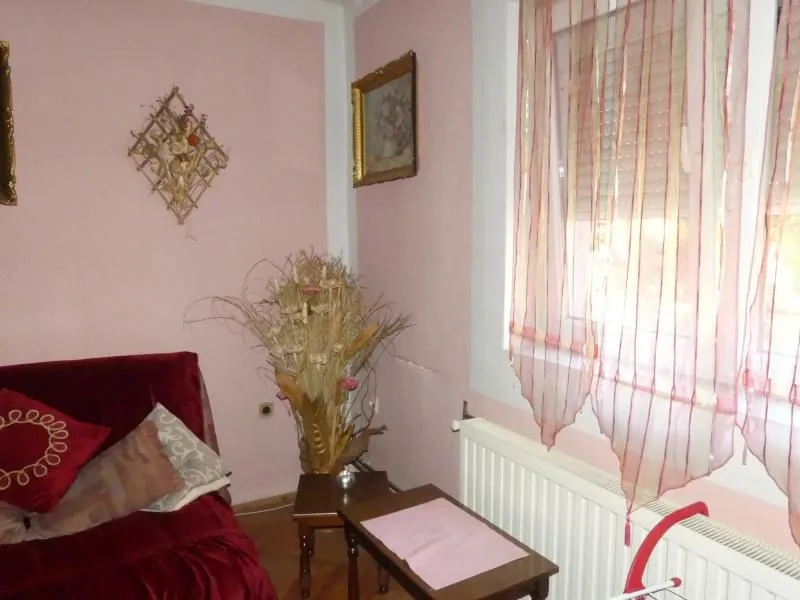Prodaja, kuća, 184m², Strelište, Jagodina