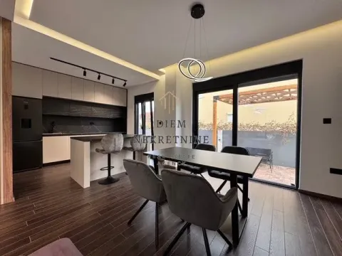 Izdavanje, kuća, 150m², Donja Gorica, Podgorica - image 17