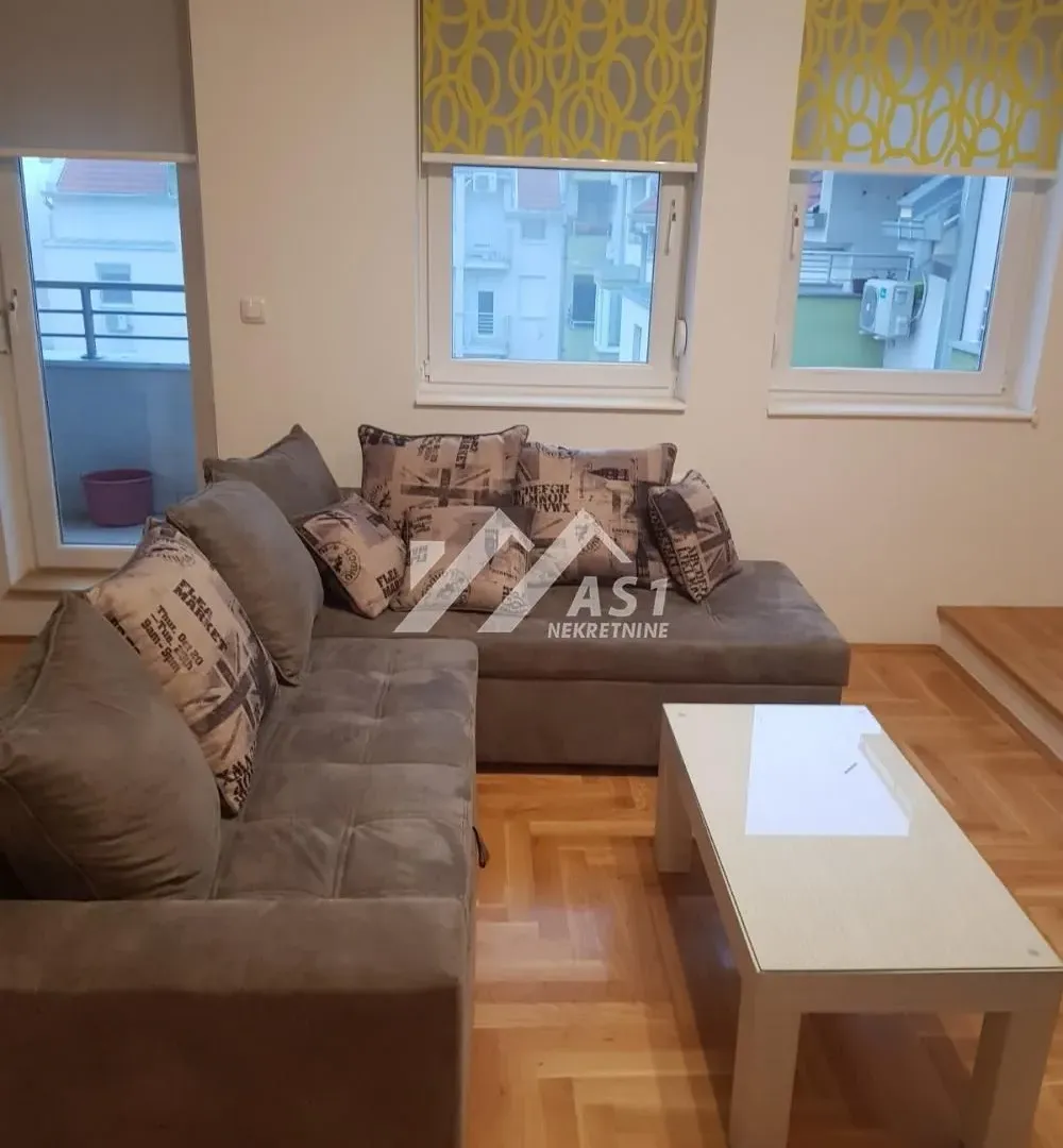 Izdavanje, trosoban stan, 69m², Telep, Novi Sad Sve Podlokacije