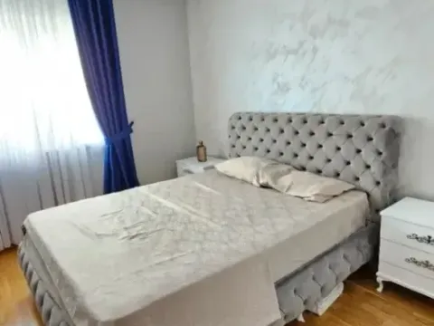 Izdavanje, jednosoban stan, 47m², City Kej, Podgorica - image 8