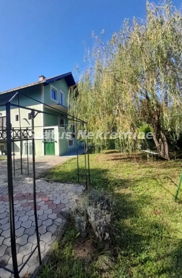 Sale, house, 246m², Beočin, Srbija