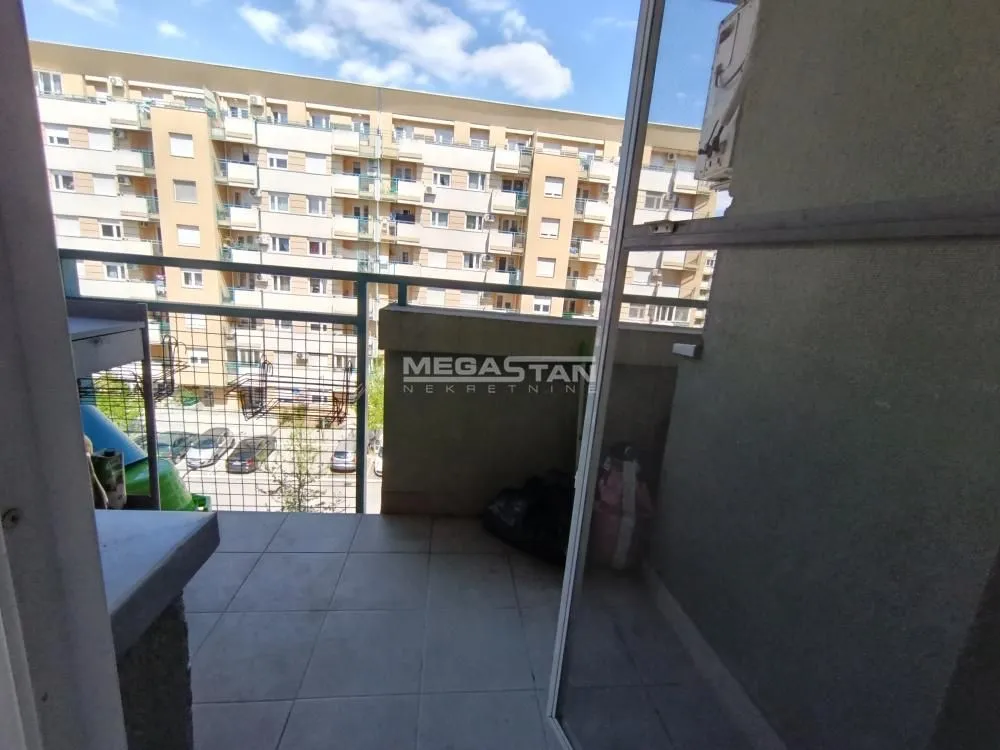 Sale, three bedroom apartment, 84m², Voždovac Sve Podlokacije, Beograd