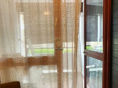 Rent, three bedroom apartment, 96m², Blok 5, Podgorica - image 8