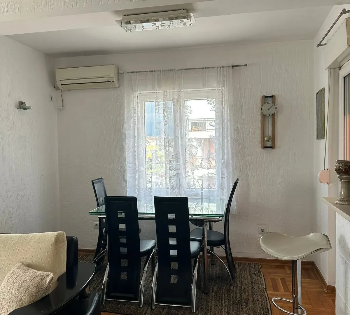 Izdavanje, stan, 54m², Stari Aerodrom, Podgorica