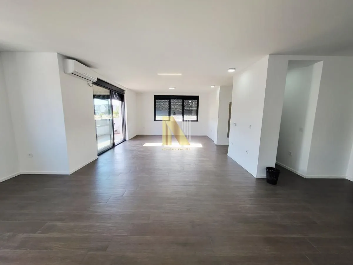 Rent, office space, 168m², Telep, Novi Sad Sve Podlokacije
