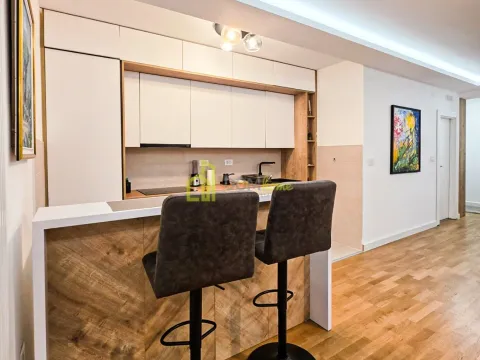 Izdavanje, dvosoban stan, 80m², Tološi, Podgorica - image 28