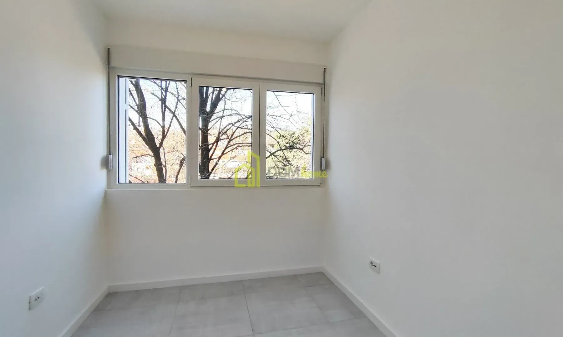 Rent, office space, 45m², Preko Morače, Podgorica