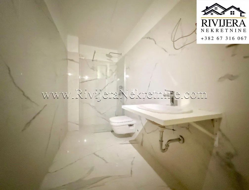 Prodaja, dvosoban stan, 75m², Dobrota, Kotor