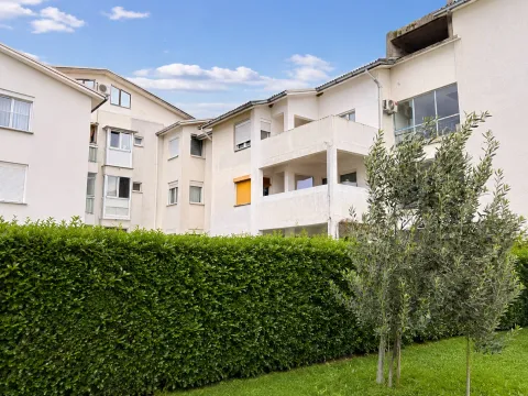 Prodaja, dvosoban stan, 68m², Makedonsko naselje, Bar - image 10